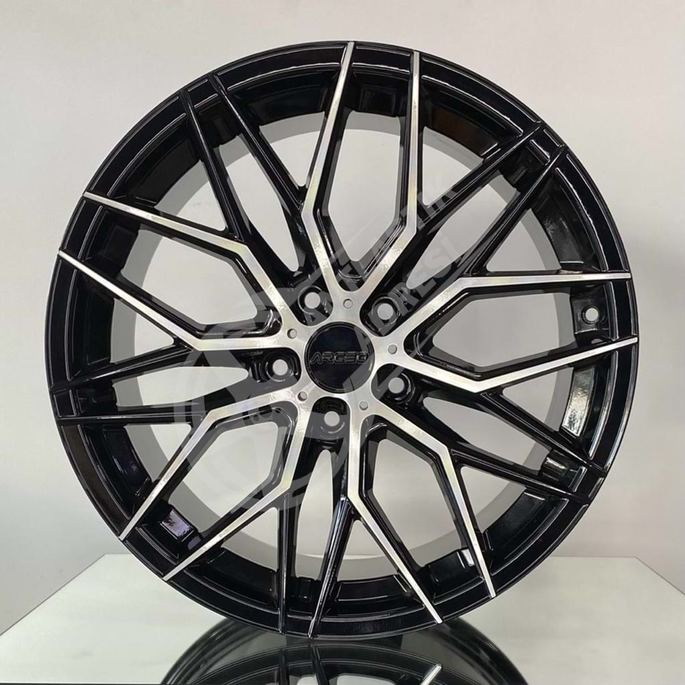 8.5X19 PCD 5X112 ARC-19141 Black Diamond ET35 73.1
