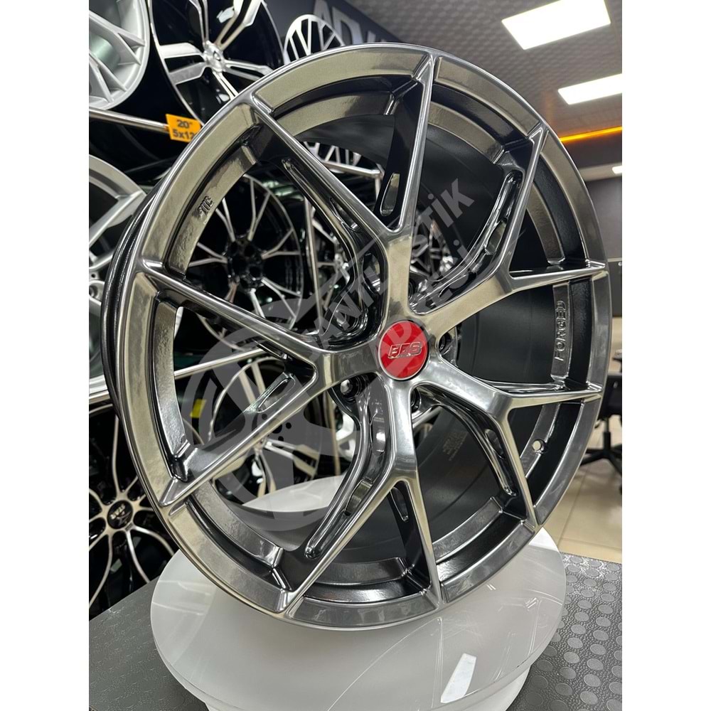 8.5X19 PCD 5X112 R1W-5423 Hyper Black ET35 66.6