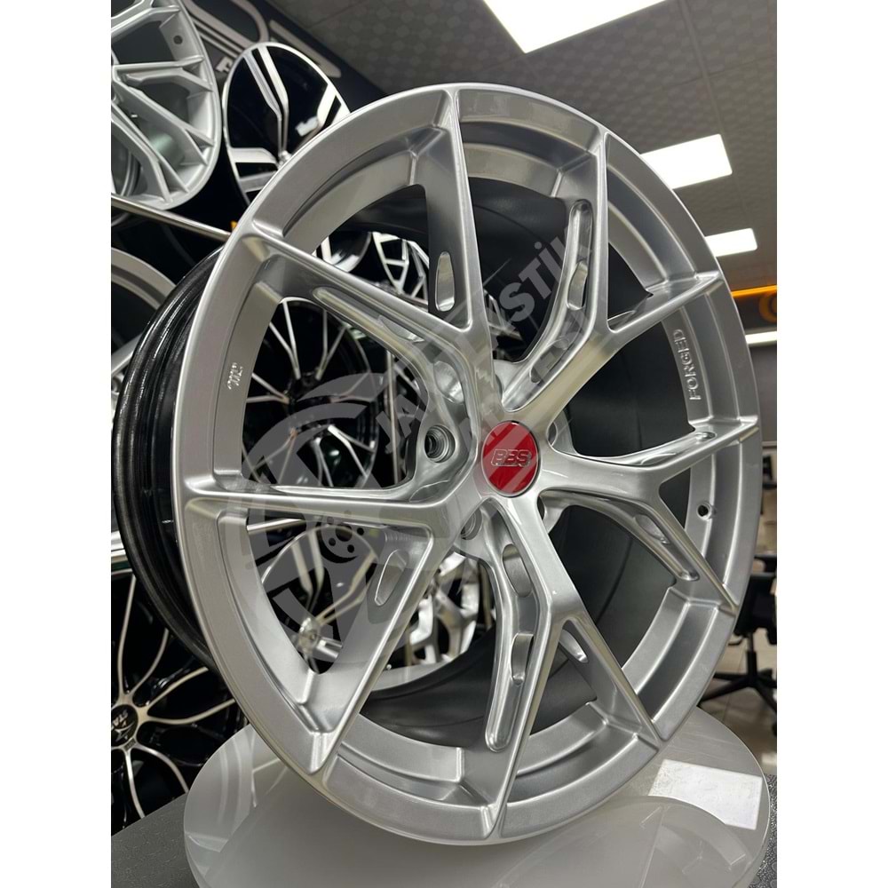 9.5X19 PCD 5X120 R1W-5423 Hyper Silver ET35 72.56