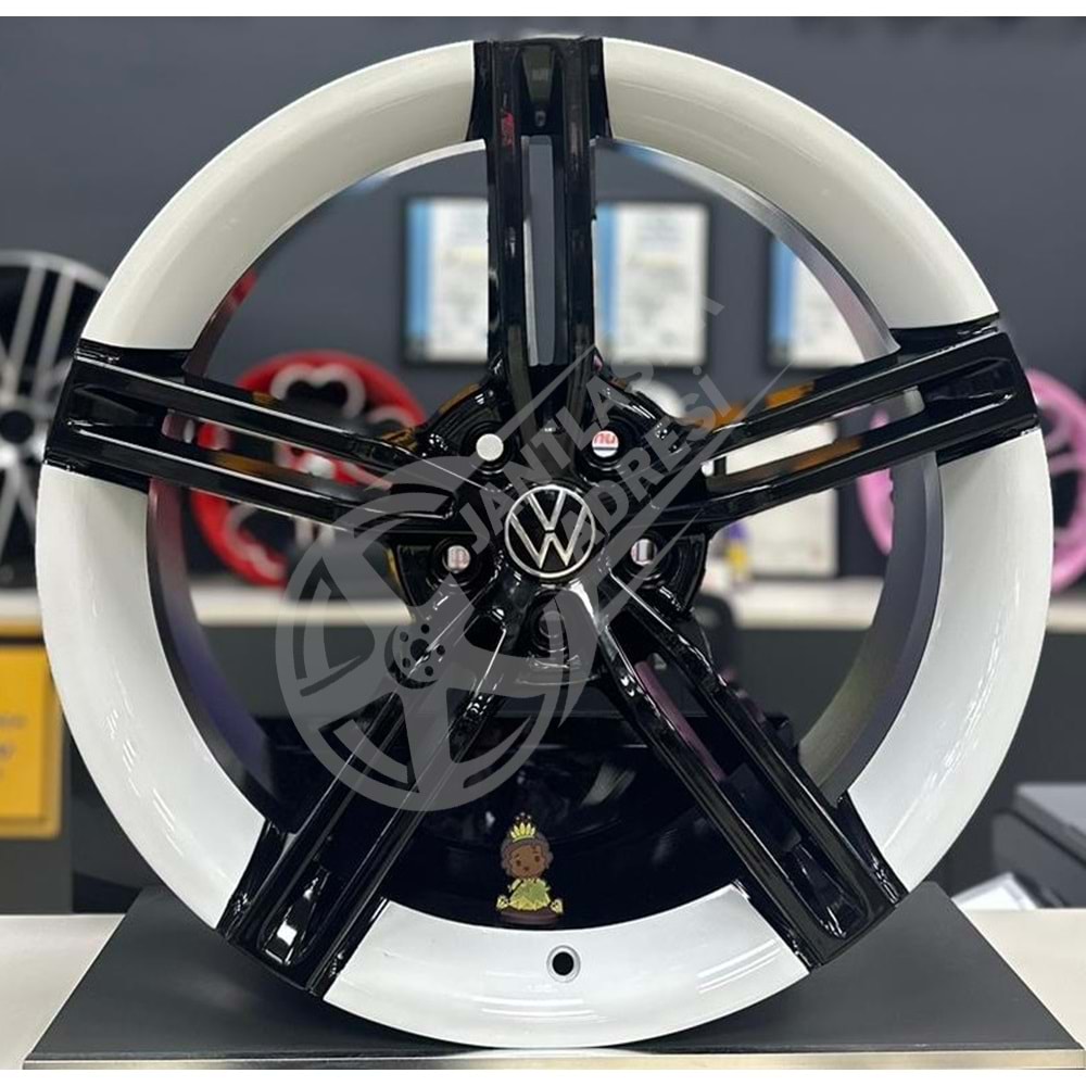 8.0X18 PCD 5X112 RC-1186 Black White Taycan ET40 73.1